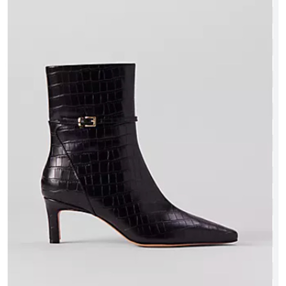 Copied - NWOB Ann Taylor Croc embossed Leather Bootie Chain Black 6.5 - Picture 1 of 5